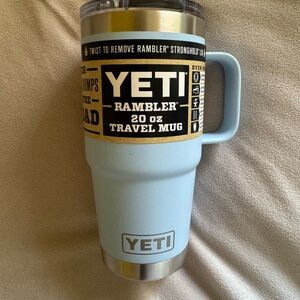 YETI Rambler Brand New 20 oz Travel Mug - Sky Blue